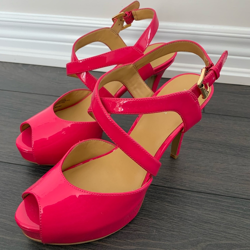 Fish is Platform Heels with Straps